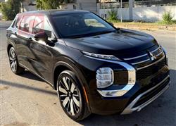 ميتسوبيشي اوتلاندر